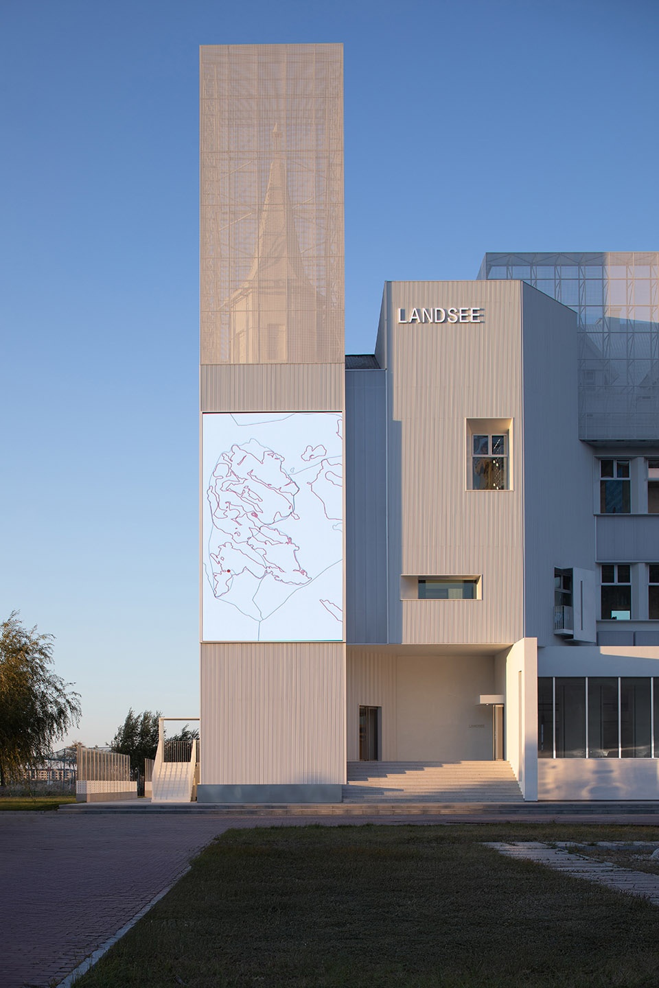 lande lake art center by slow coral design