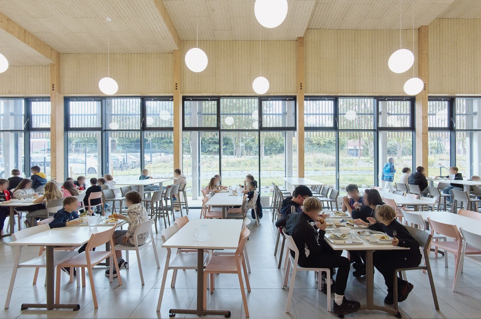 Robert Badinter Secondary School by Coldefy Relief Architecture