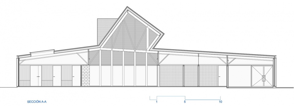The social center of a territory 拷贝