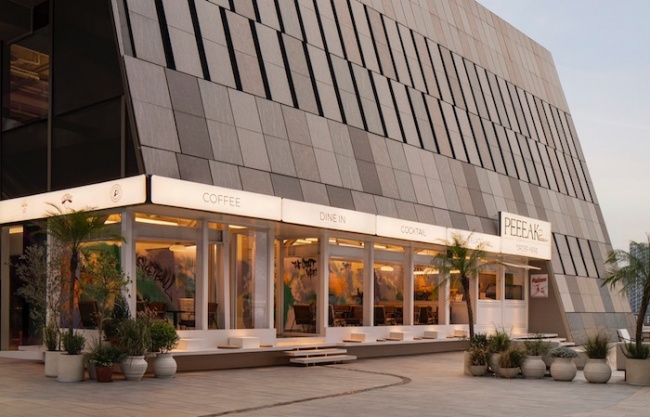 PEEEAK Café &#038; Bar by Vivienne Han Design