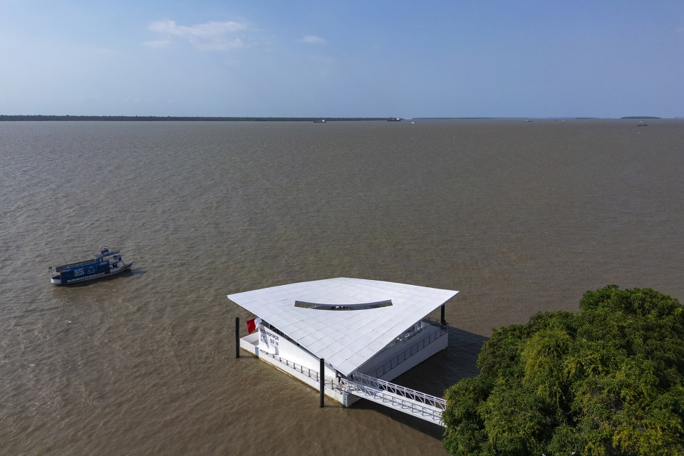 aquapraca by cra carlo ratti associati and howeler yoon