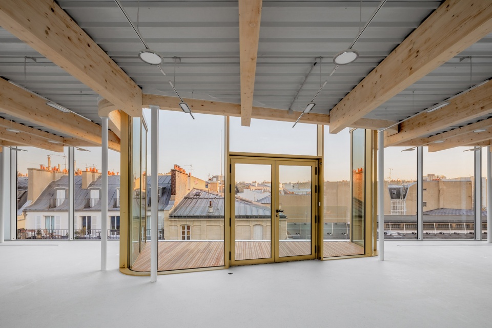 bucarest by atelier quinze vingts