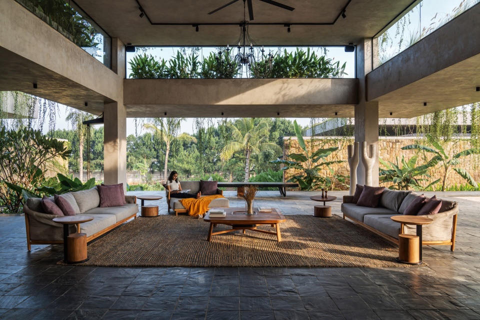 antriya by 23 degrees design shift