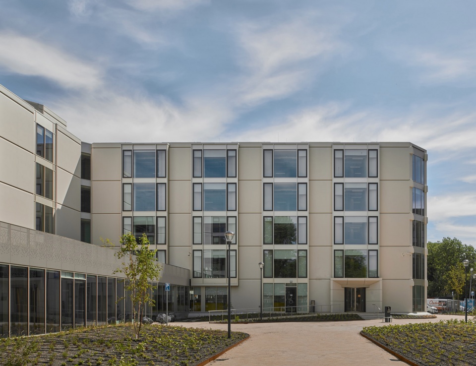 rijkskantoor haarlem by beyond space mvsa architects