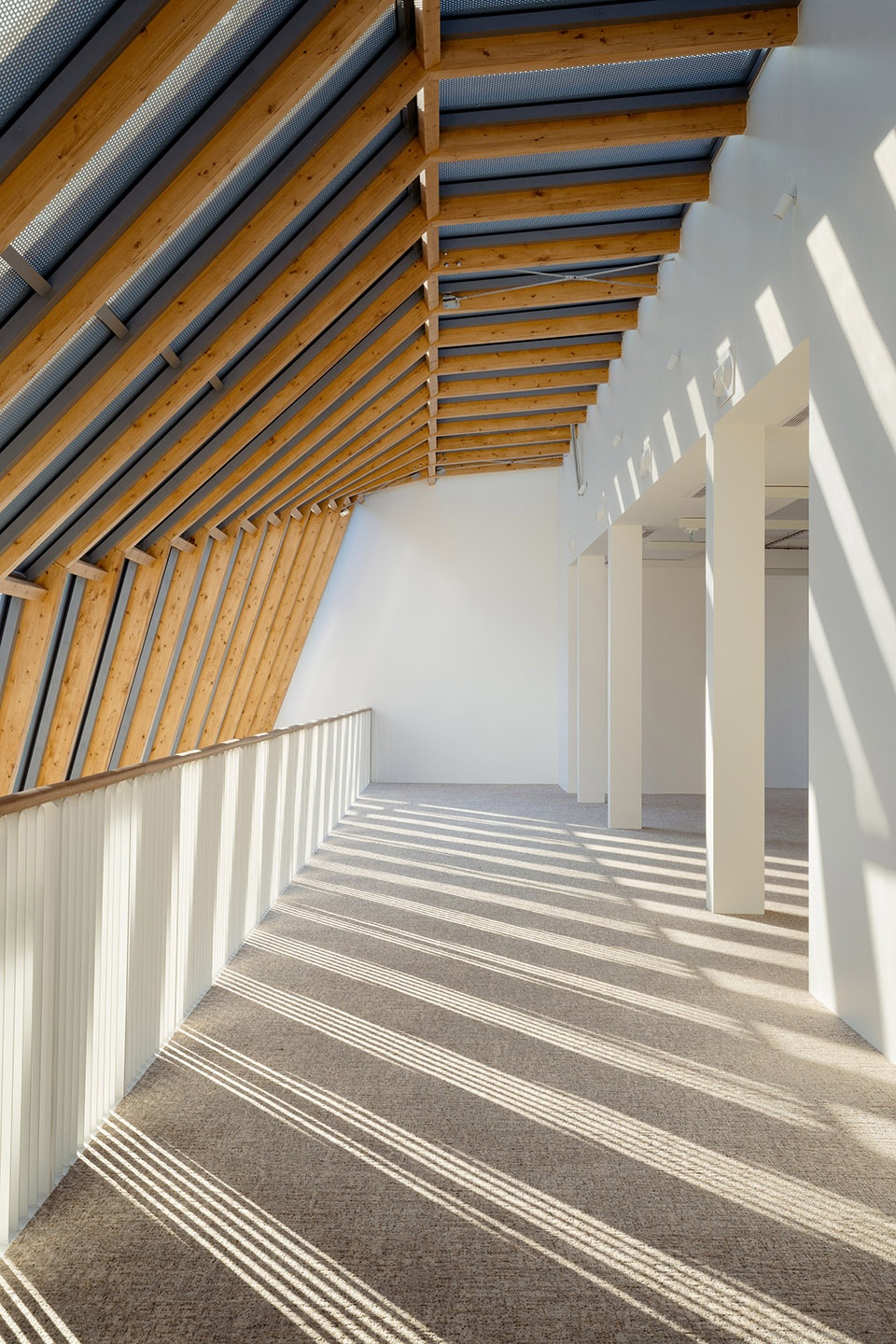 Extension on Rue du Docteur Finlay by Atelier Quinze Vingts