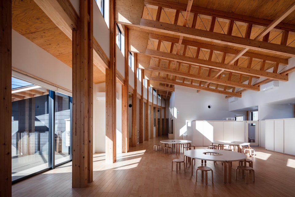 poppins nursery school karuizawa kazakoshi by nikken sekkei ltd