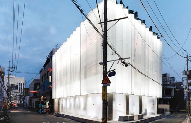 H&#038;M Seongsu by SKYnoa