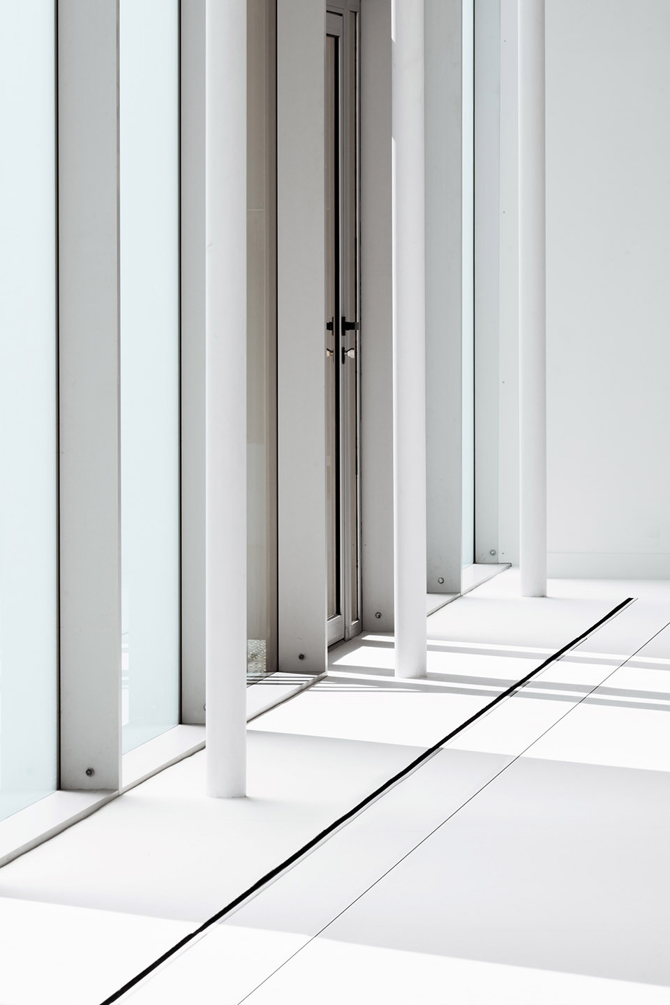 bucarest by atelier quinze vingts