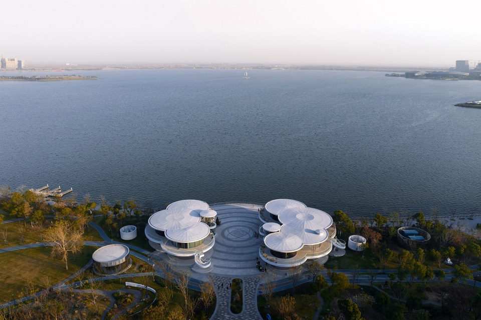 renovation of dishui lake landscape by aisa