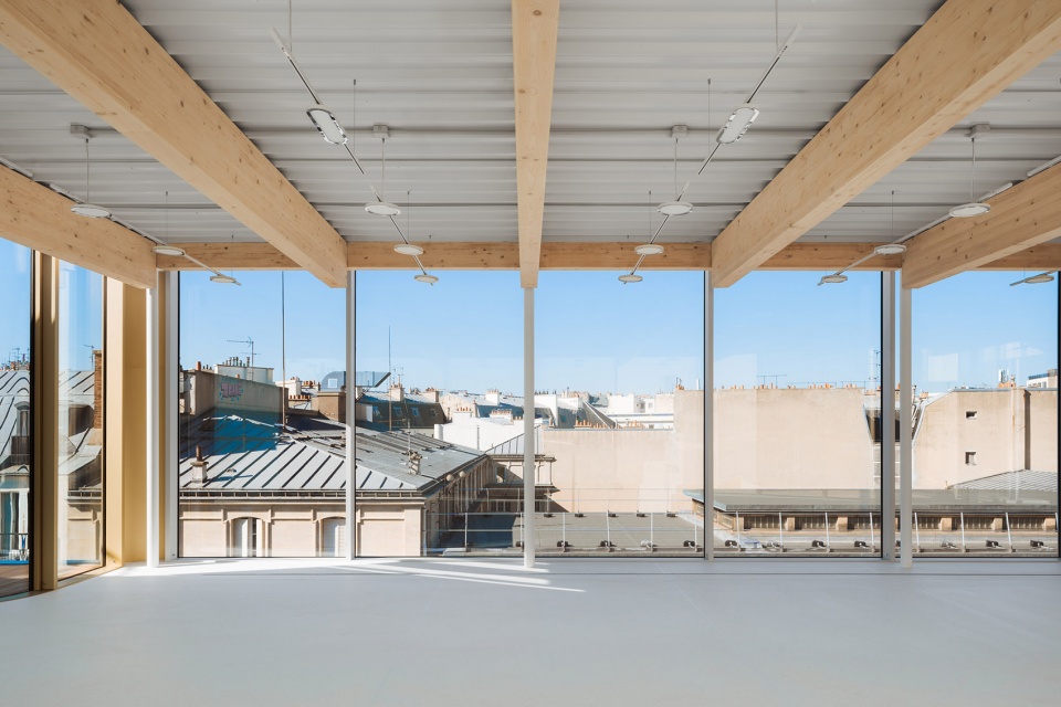 bucarest by atelier quinze vingts