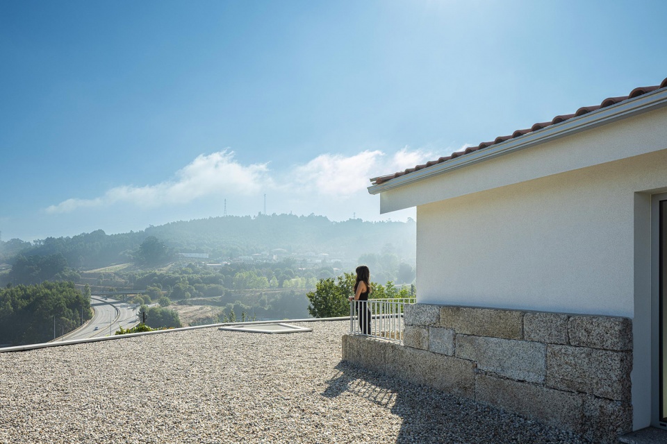 casa em mesao frio by daniel felix arquitectos