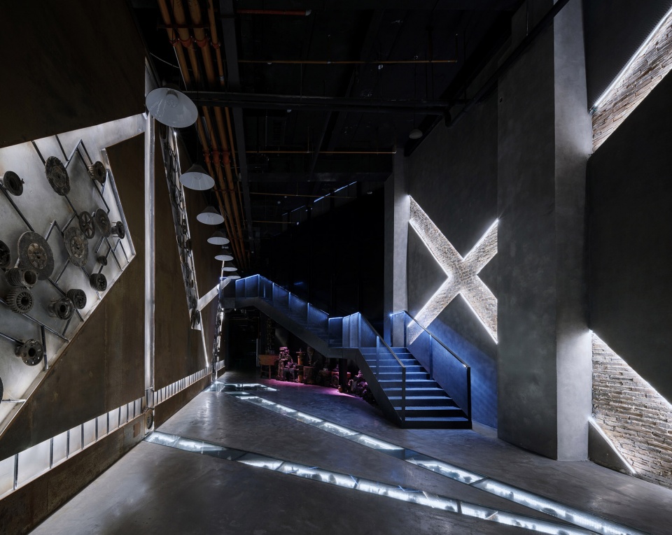 dali transformer factory theatrical district by atelier alter architects