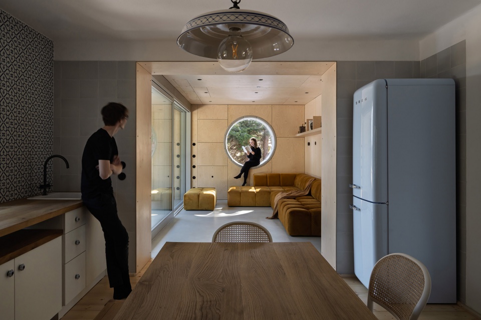 borova lada cottage by studio plys