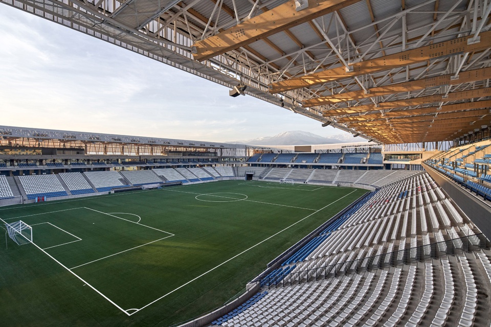 modernization project of universidad catolica stadium by idom