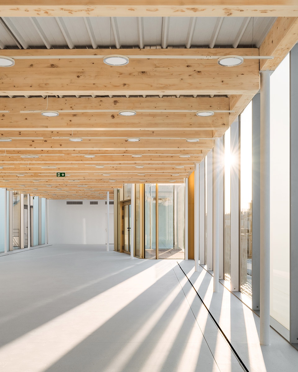 bucarest by atelier quinze vingts