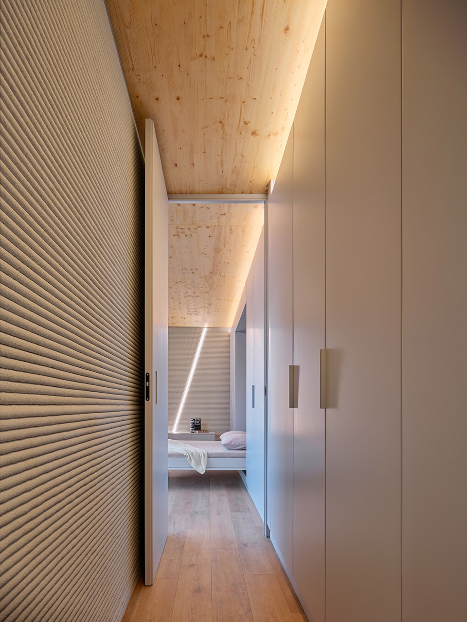 tiny house lux by oda architects coral architects