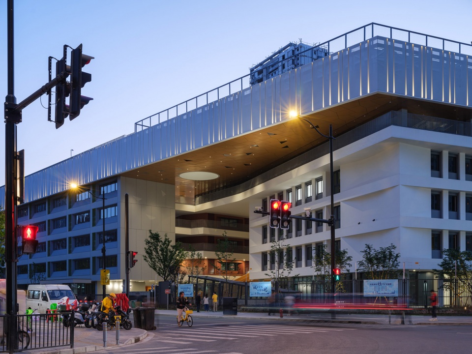 The Relocation and Expansion Project of Wuning Middle School in Putuo District Shanghai by Atelier Archmixing