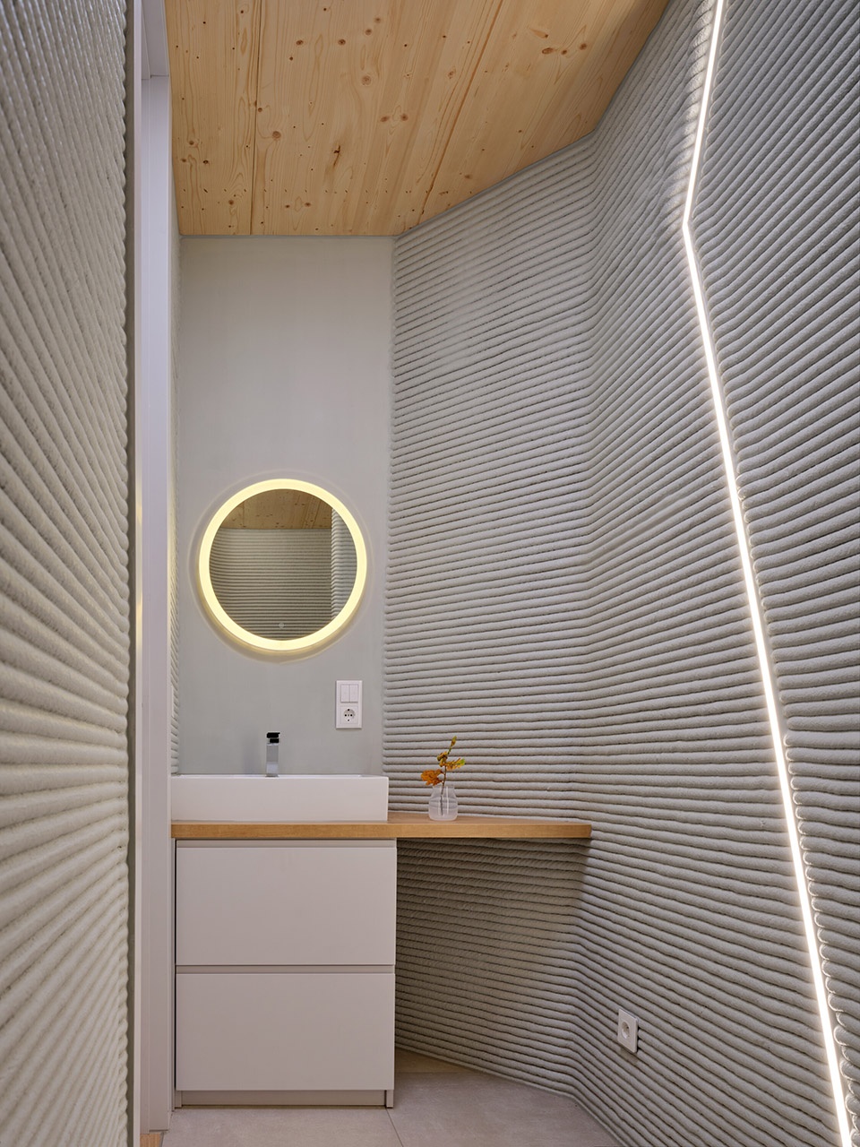 tiny house lux by oda architects coral architects