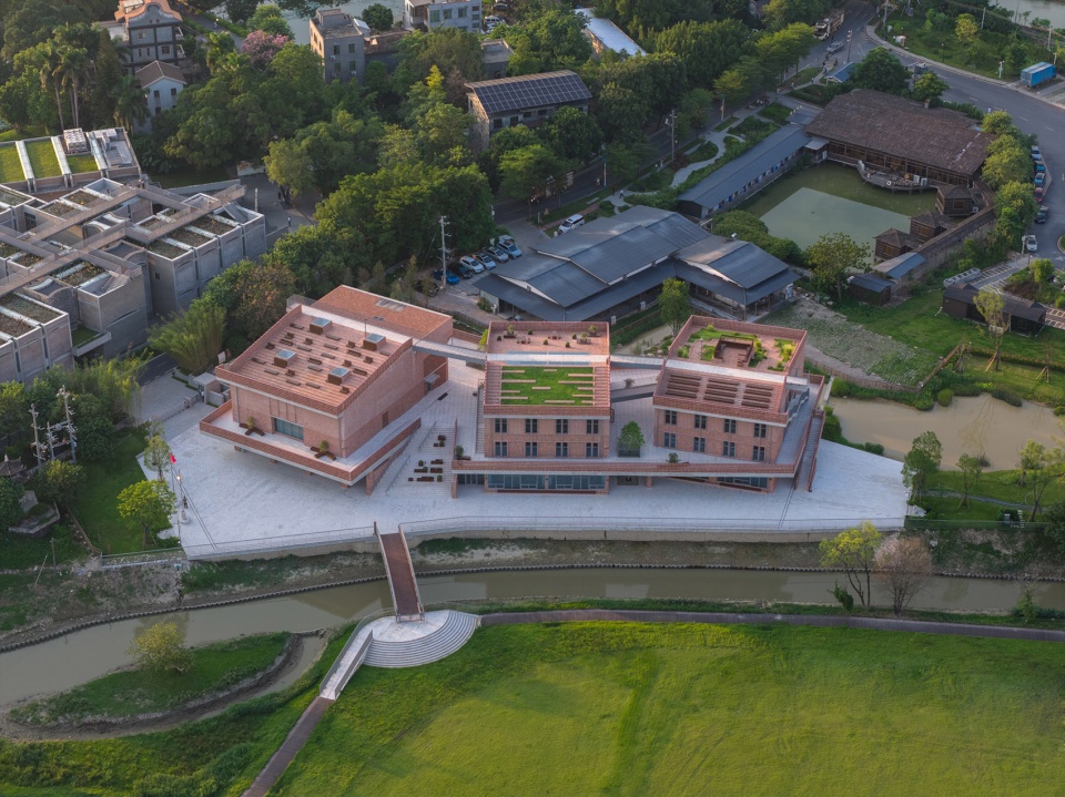langtou gengxue education centre by fcjz