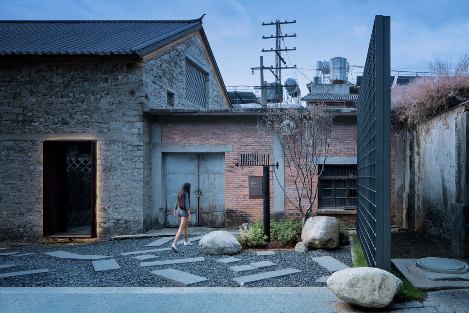 dali transformer factory theatrical district by atelier alter architects