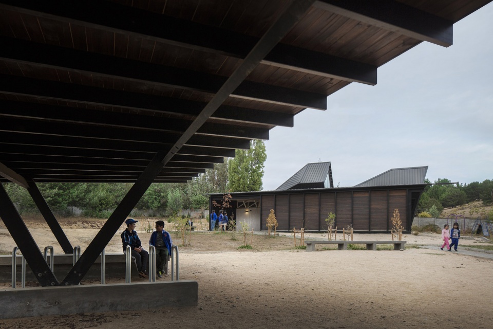 The social center of a territory