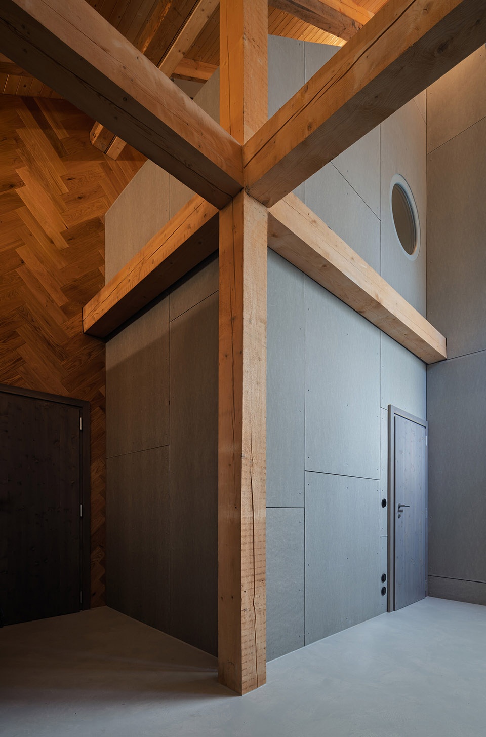borova lada cottage by studio plys