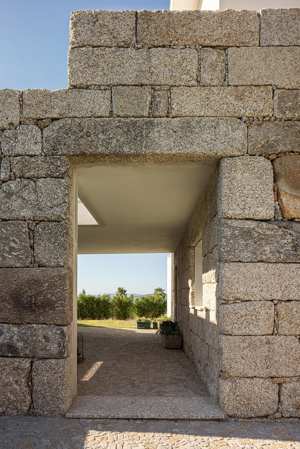 casa em mesao frio by daniel felix arquitectos