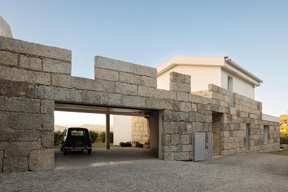 casa em mesao frio by daniel felix arquitectos