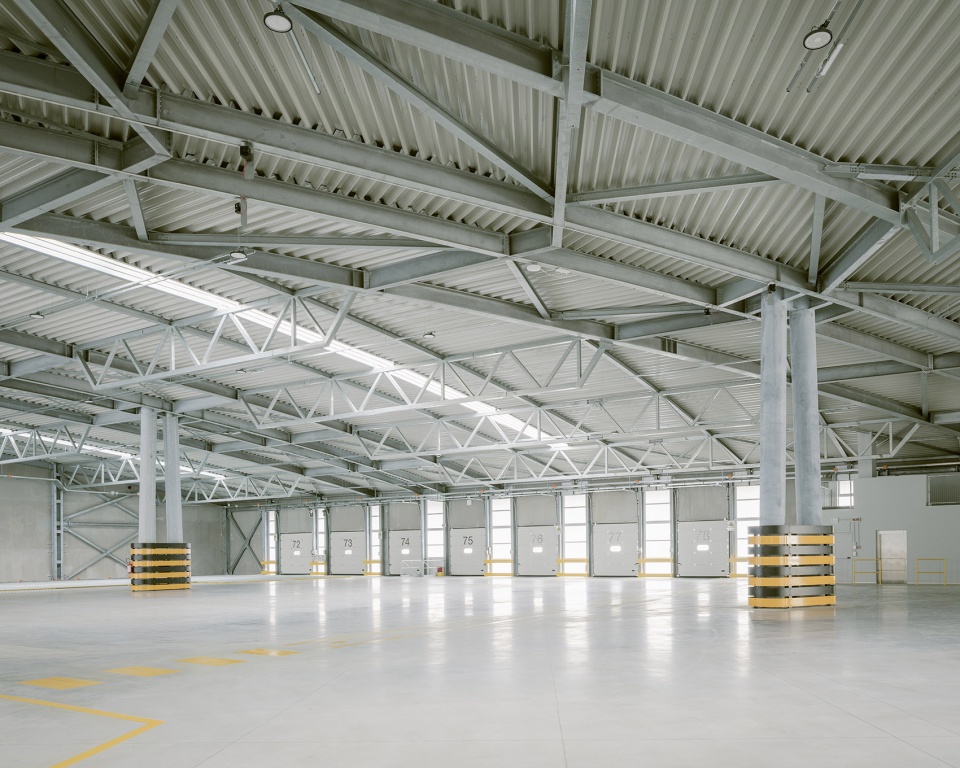 d b group logistics hangar by studio bressan studio botter