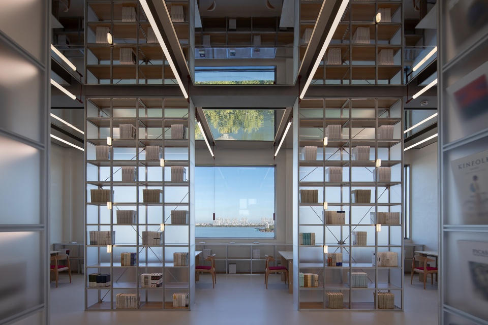 lande lake art center by slow coral design