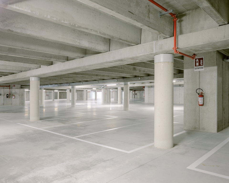 d b group logistics hangar by studio bressan studio botter
