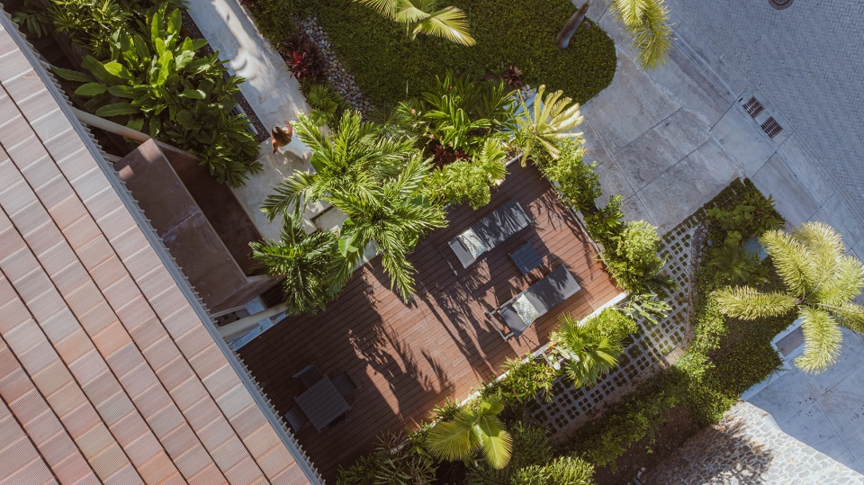 villa nuri by studio saxe