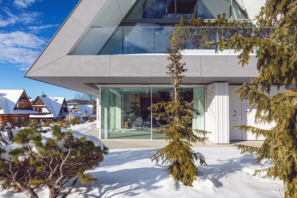 the house with a private giewont mountain by bxb studio boguslaw barnas