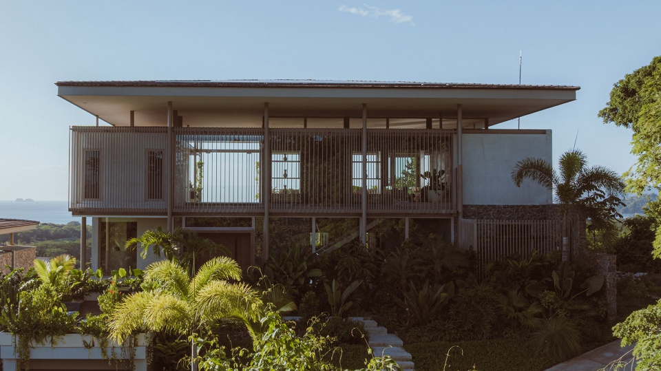 villa nuri by studio saxe