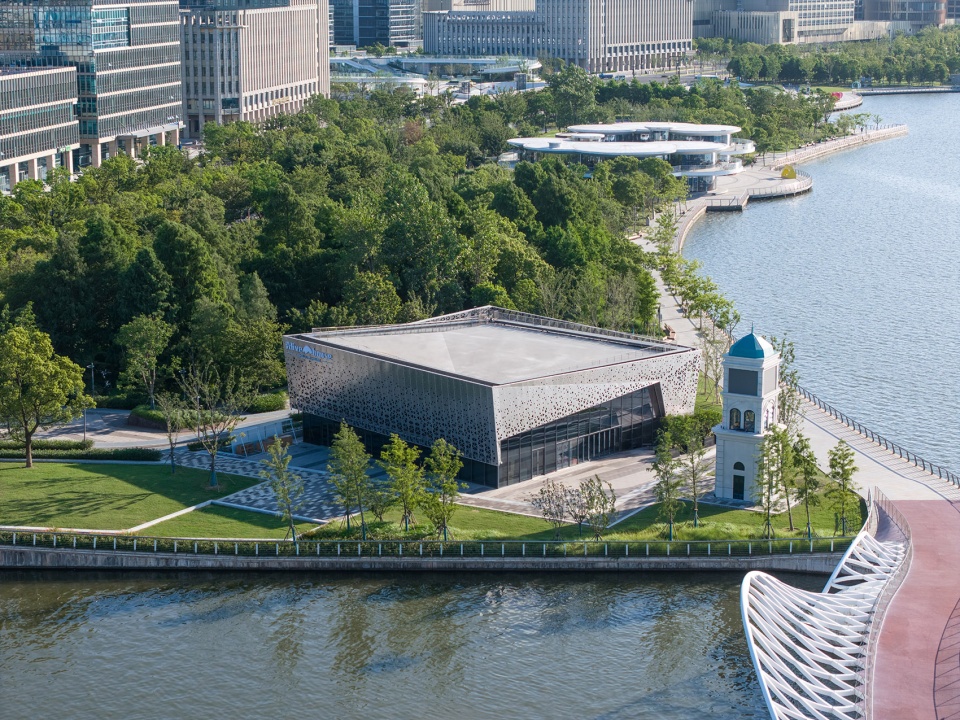 滴水湖环湖景观带改造活力示范段，上海/ 上海建筑设计研究院有限公司