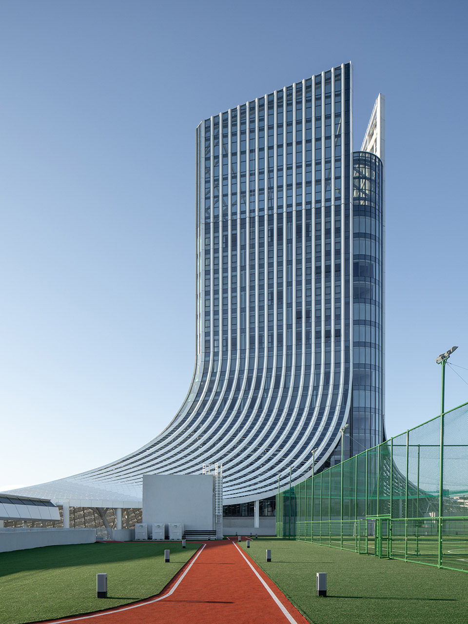 Xinchang Globular Center by line+ Zhu Peidong - 谷德设计网