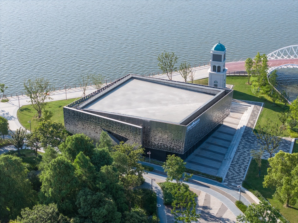 DLLE 景观的转换　中文版　建築　設計 滴水湖环湖景观带改造活力示范段，上海/ 上海建筑设计研究院有限公司