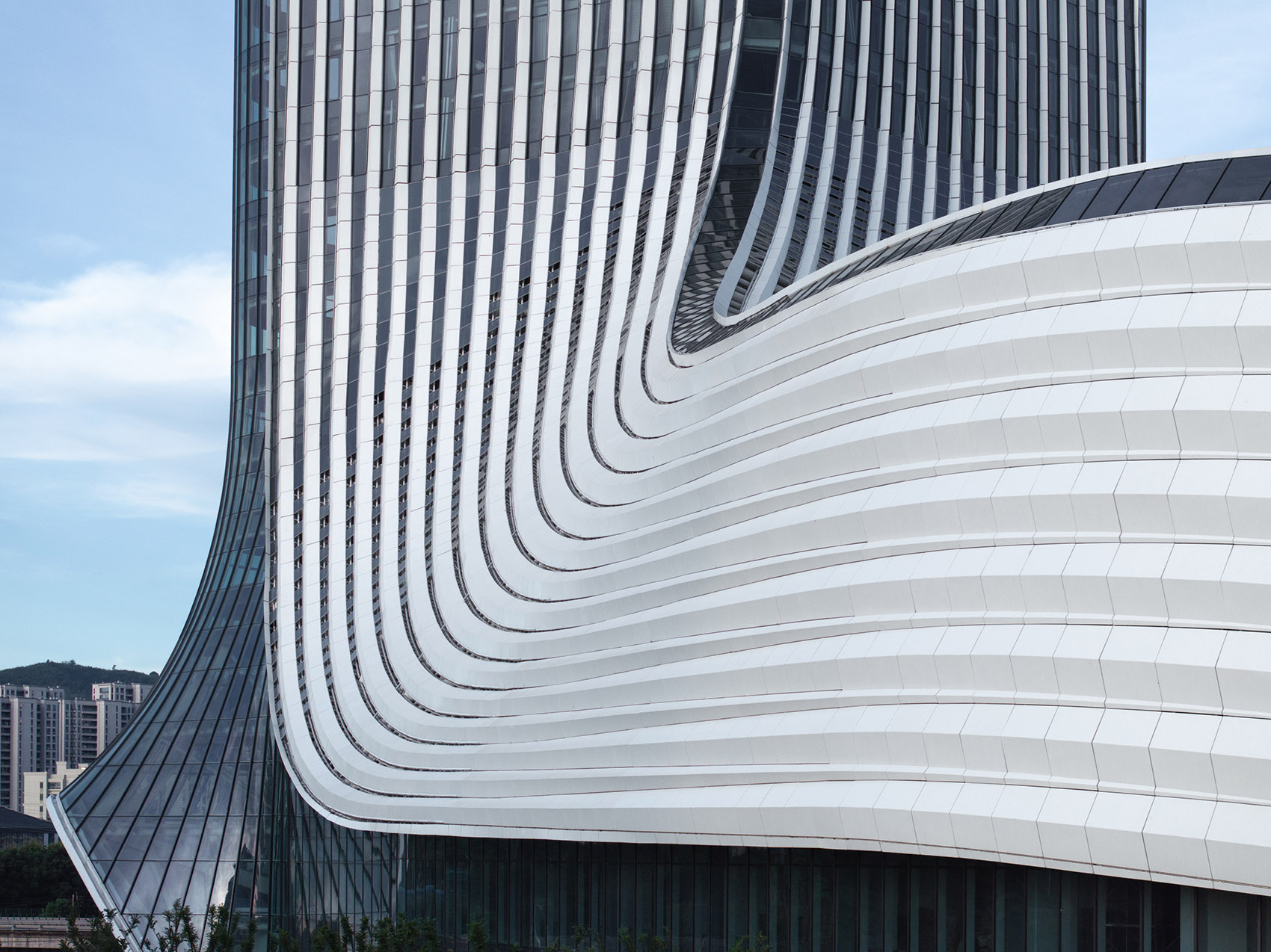 Xinchang Globular Center by line+ Zhu Peidong - 谷德设计网