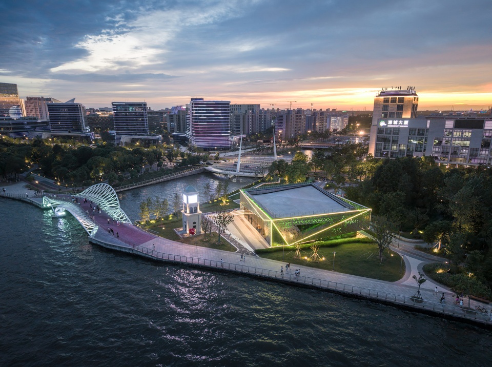 滴水湖环湖景观带改造活力示范段，上海/ 上海建筑设计研究院有限公司
