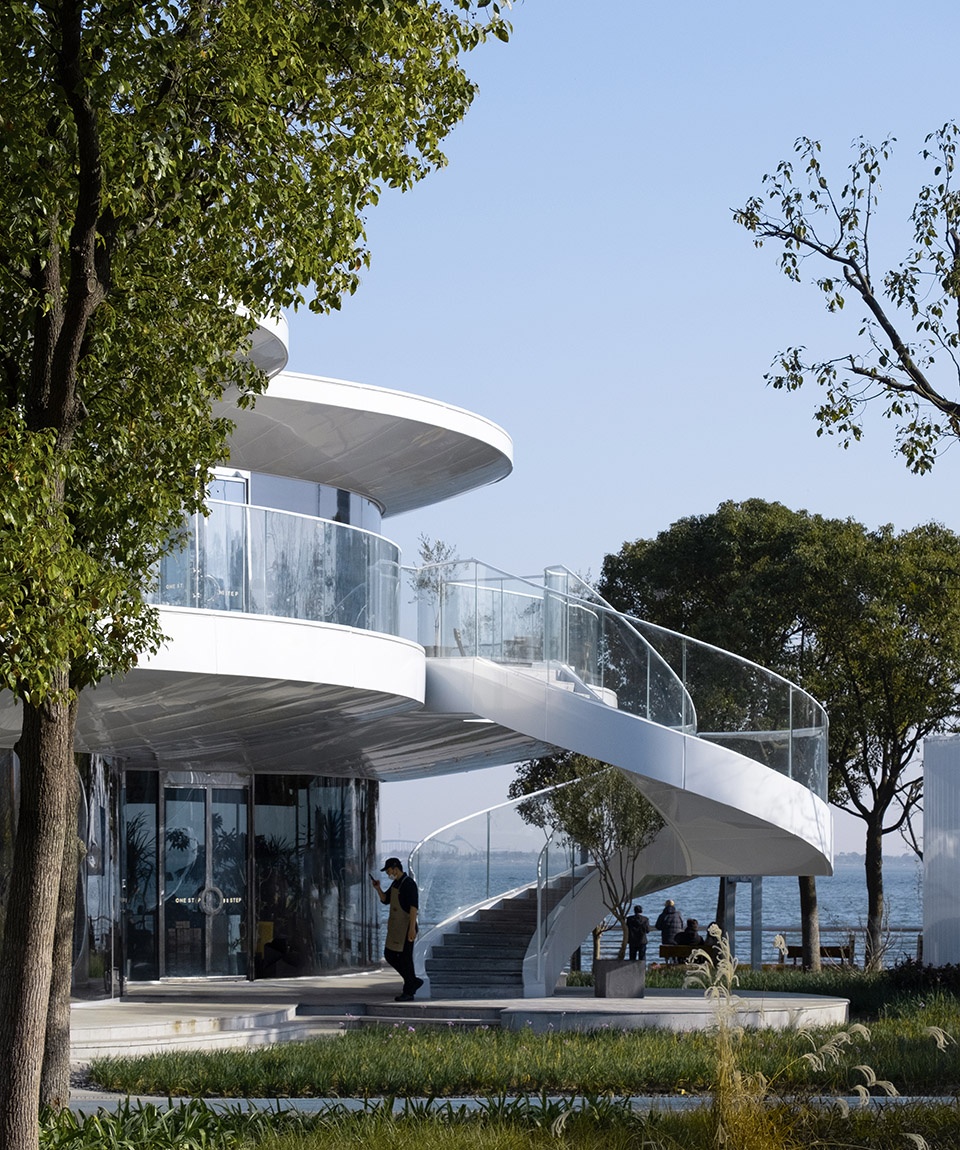 renovation of dishui lake landscape by aisa