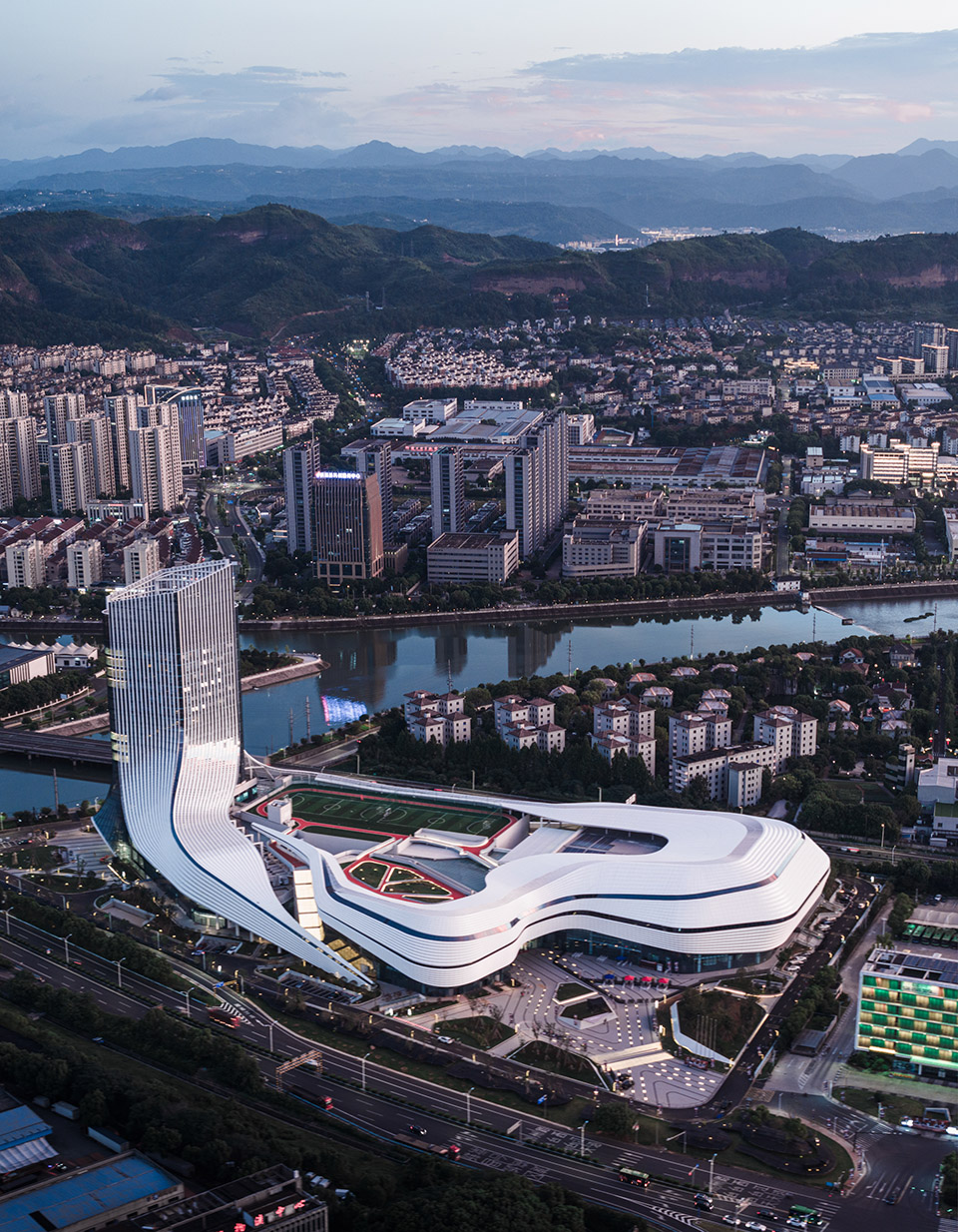 Xinchang Globular Center by line+ Zhu Peidong - 谷德设计网