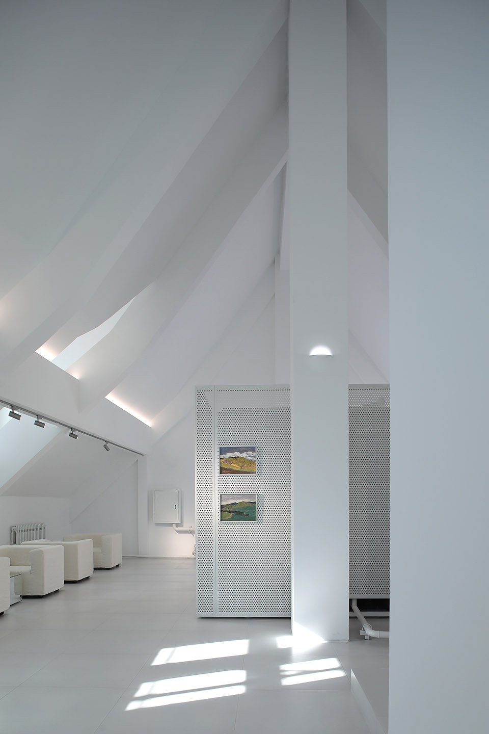 lande lake art center by slow coral design