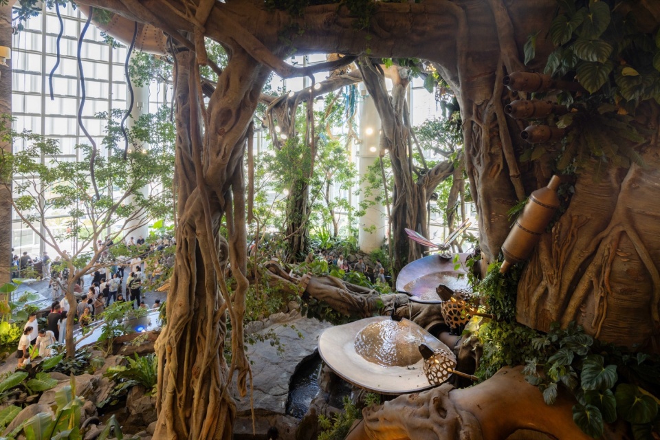 Overall Wonder Tree Installation Design
