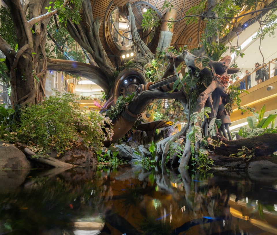 Overall Wonder Tree Installation Design