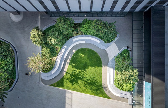 PUNN SMART WORKSPACE Landscape design by REC STUDIO