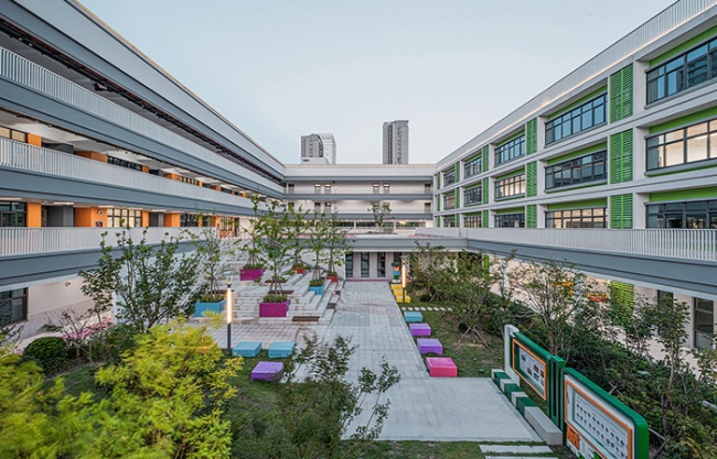 钟公庙中心小学保丰校区，浙江 / 宁波市民用建筑设计研究院有限公司