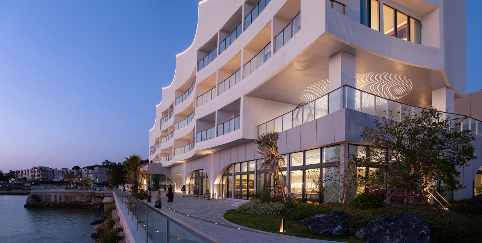 Dongshan West Bay Resort