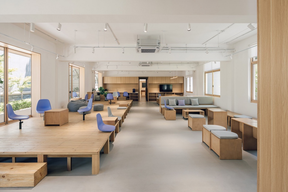 Ganquan Foreign Language Middle School Comprehensive Activity Center by Neili Design Lab uia