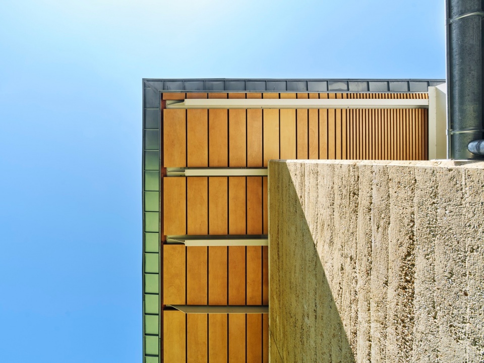 multi purpose hall in chateaufor by berellini architecte