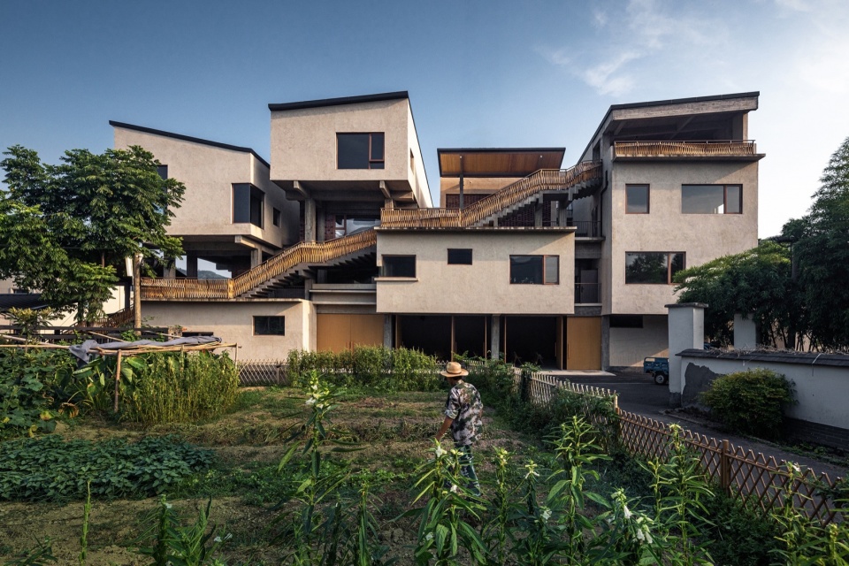 qingshan art village cultural hall by momentum architects